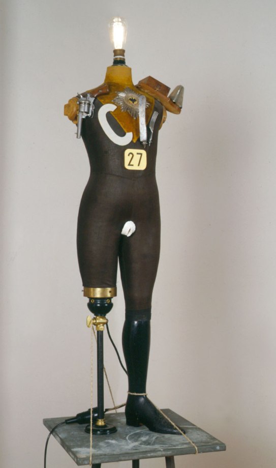 8b heartfield mannequin