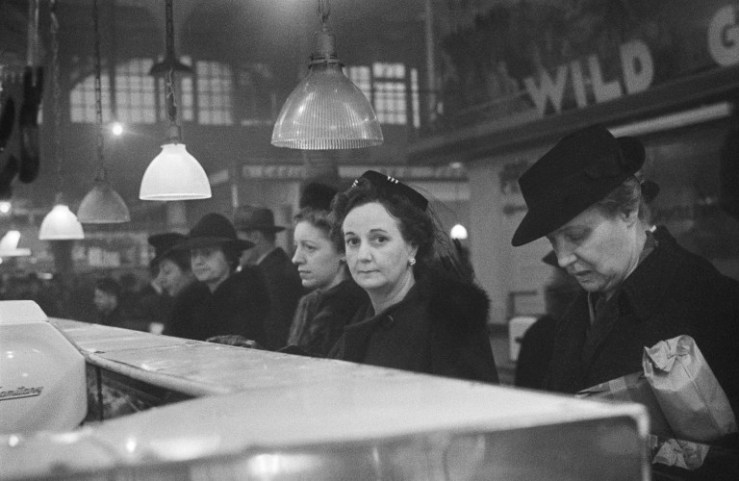 12 RomanVishniac-Customers-at-butchers-counter-768x500.jpg