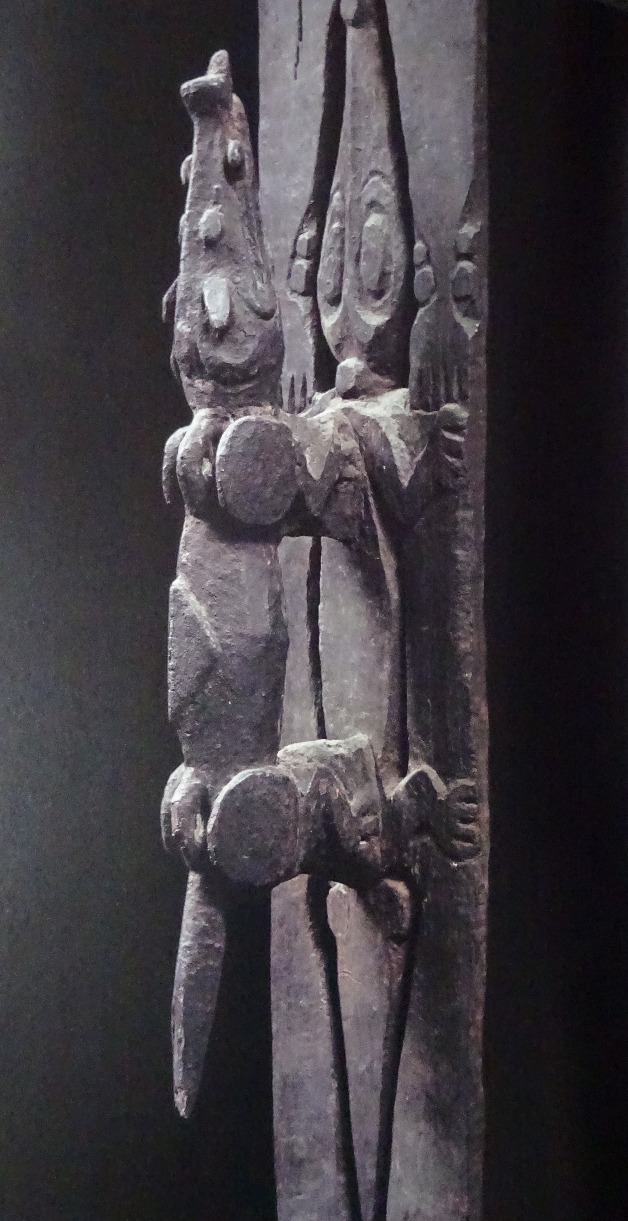 29 5282-109 croc pig det.jpg